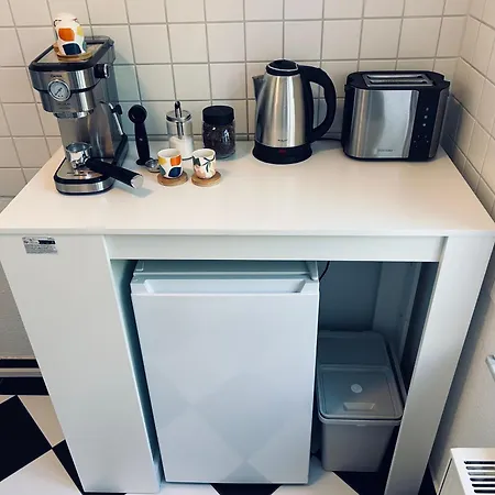 Kueche-siebtraegermaschine-netflix-wifi-lage * Leipzig