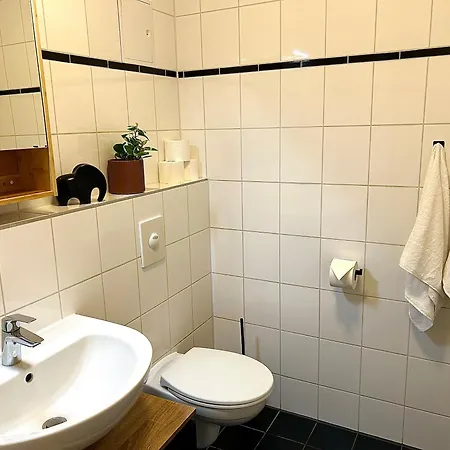 Kueche-siebtraegermaschine-netflix-wifi-lage Apartment *